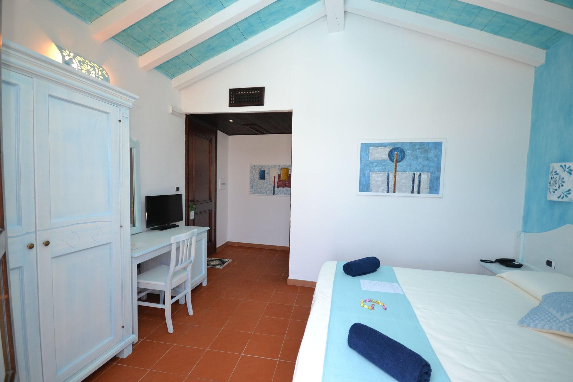 Hotel Galanias Bari Sardo Exterior foto