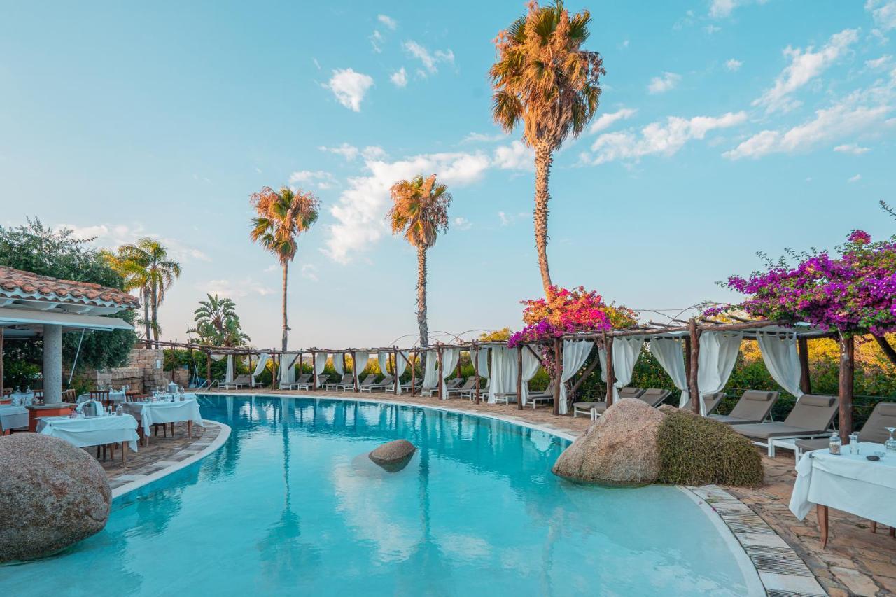 Hotel Galanias Bari Sardo Exterior foto